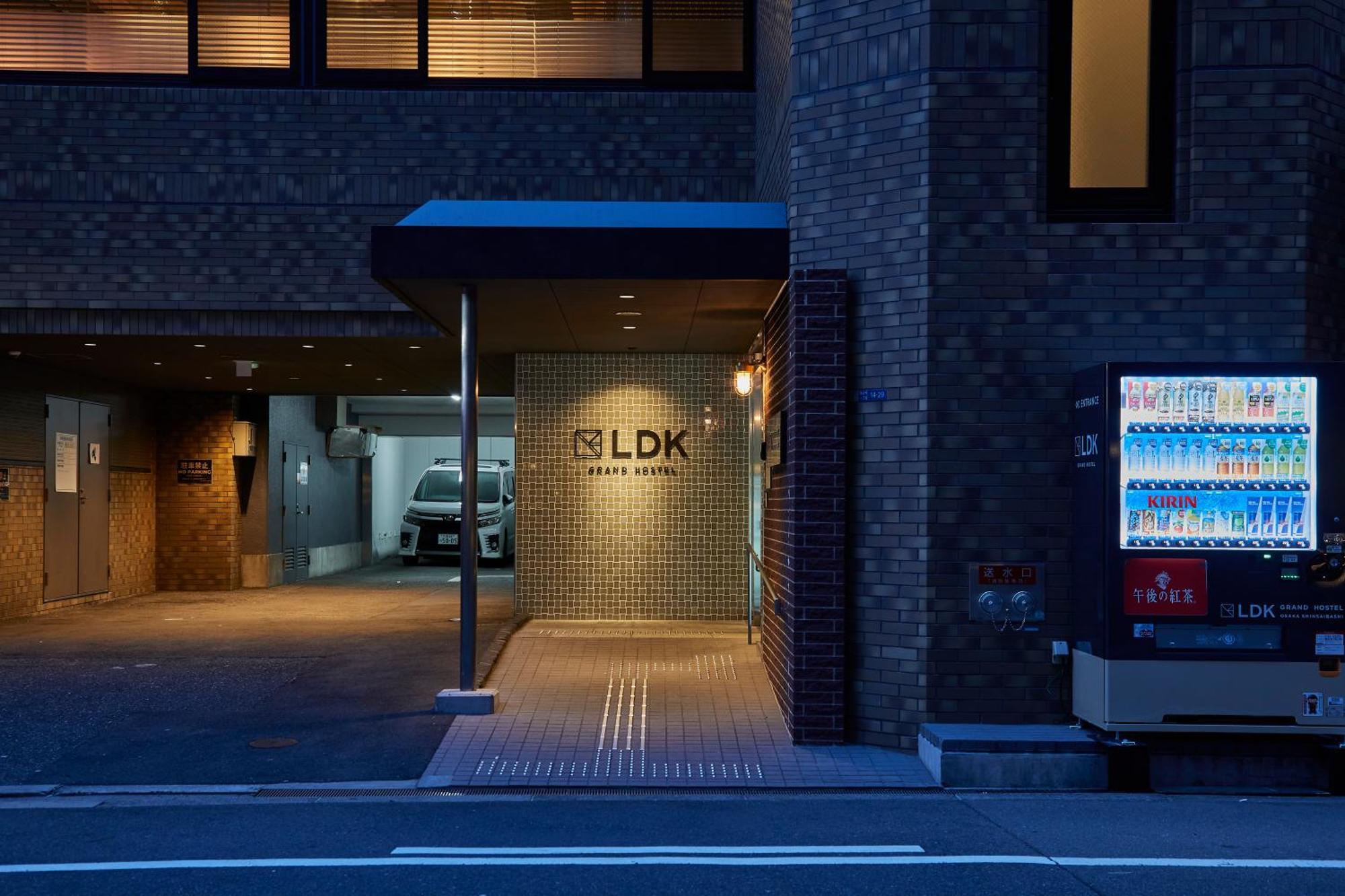 Grand Hostel Ldk Osaka Shinsaibashi - Former The Stay Osaka Shinsaibashi Eksteriør billede
